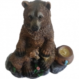 201555 Фигура декоративная садовая "Медведь с медвежонком у бочки меда", Н30 см